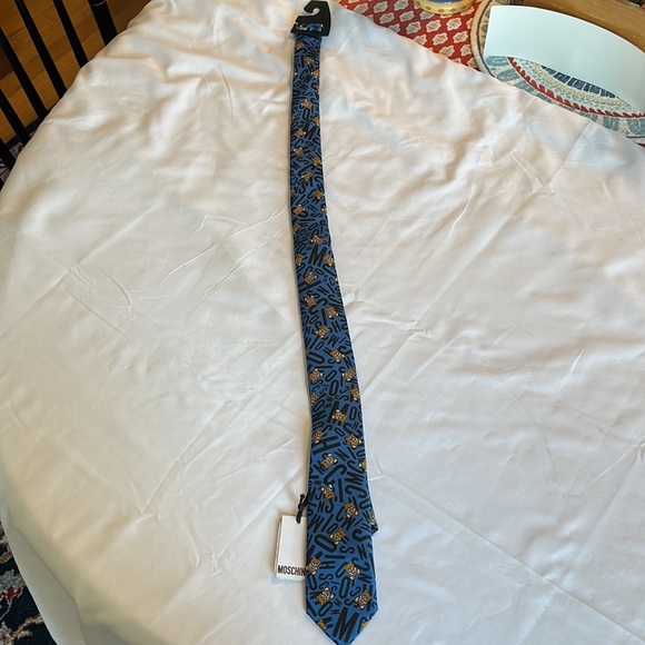 $150 Moschino Bear Logo Necktie Tie NWT - Picture 6 of 6